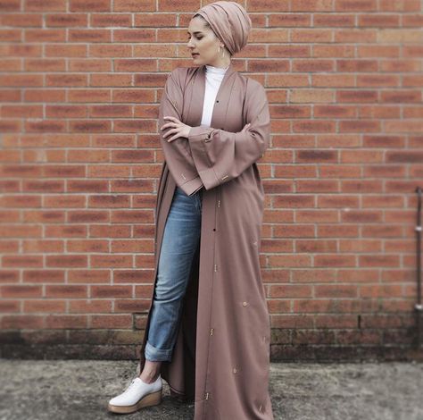 Dina Tokio, Hooded Sweatshirt Dress, Kebaya Muslim, Hijab Trends, Hijabi Style, Turban Style, Trendy Swimwear, Modest Wear, Hijabi Fashion