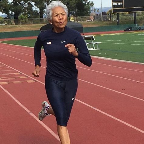 They're superfit, superactive and in their 80s. This sedentary 50-something journalist is inspired to start running again by record-breaking Irene Obera, 84 Running Over 40, 40s Workout, Strong Athletic Women, Woman Exercising Photography, Positive Aging, 80s Female Bodybuilder, Fitness Influencer, Start Running, How To Start Running