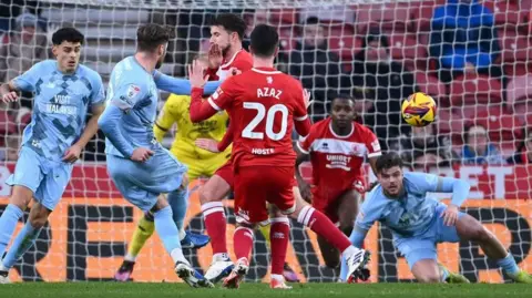 Callum Chambers goal for Cardiff