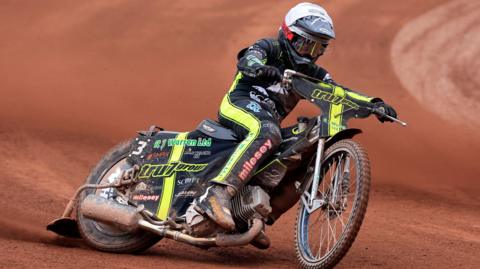 Danny King racing for Ipswich Witches against Belle Vue Aces in July 2024