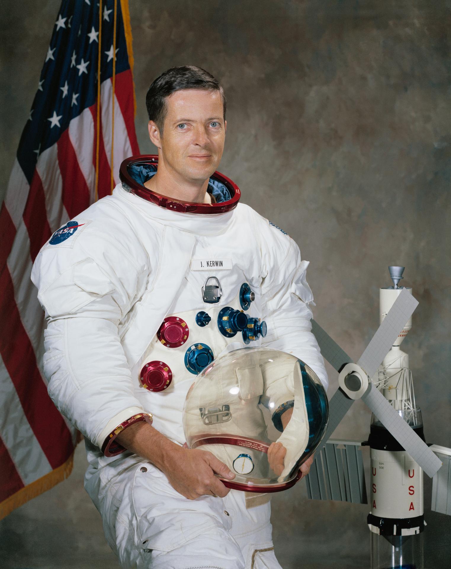 Official astronaut portrait for Joseph P. Kerwin