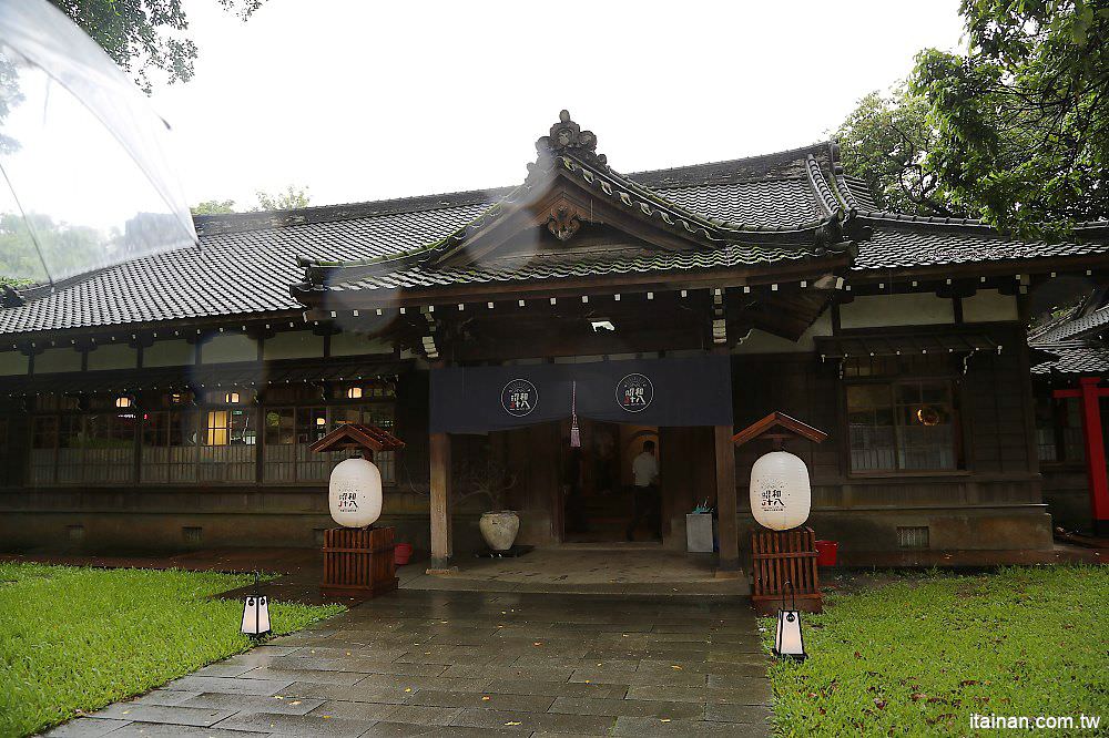 嘉義美食景點｜昭和十八J18 史蹟資料館~全台最美的日式神社咖啡館!拍神社、穿和服，不用飛日本也可以很日本味