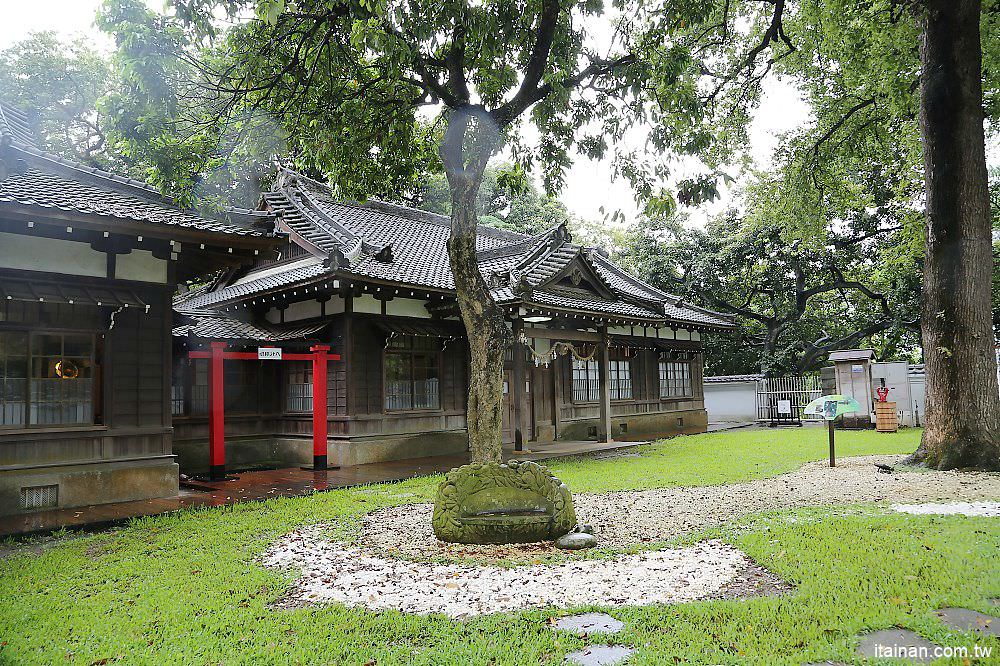 嘉義美食景點｜昭和十八J18 史蹟資料館~全台最美的日式神社咖啡館!拍神社、穿和服，不用飛日本也可以很日本味