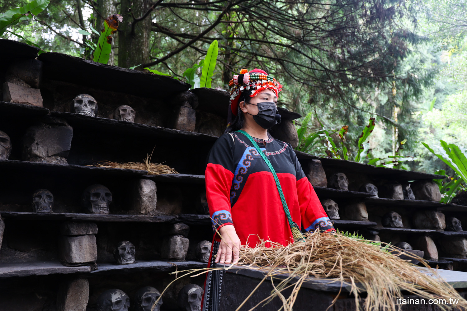 超美的!走進夢幻薰衣草的歐洲花園~體驗原民文化、歡樂刺激遊樂設施、高空纜車日月潭美景一次擁有!南投旅遊景點必玩「九族文化村」