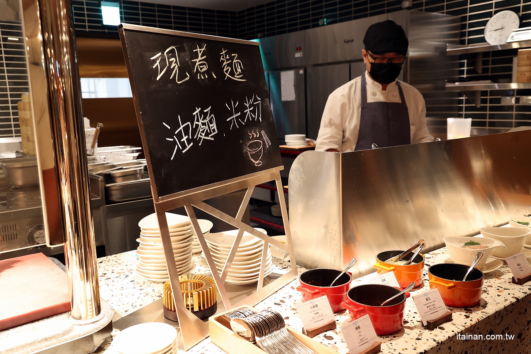 高雄住宿推薦｜不用飛日本，也能入住「東京御三家」酒店!南臺灣首間日系國際連鎖酒店「高雄日航酒店」全新開幕