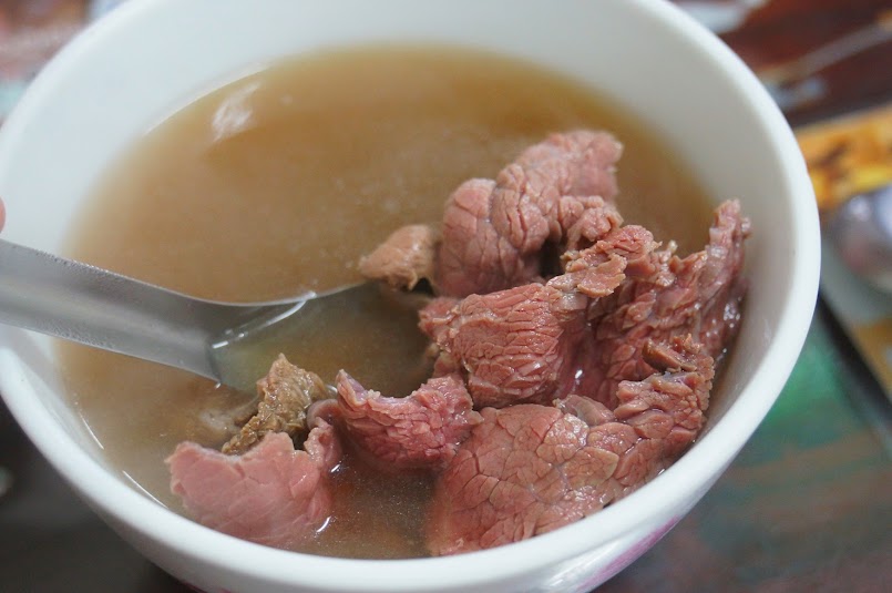 台南美食推薦【文章牛肉湯】安平區溫體牛肉(食尚玩家介紹)