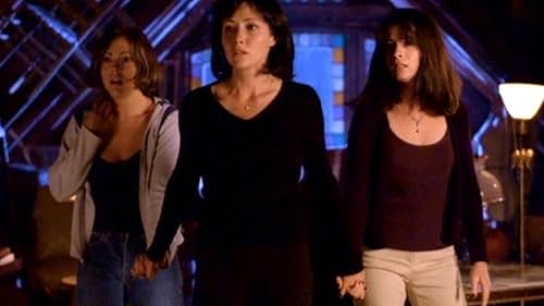 Alyssa Milano, Holly Marie Combs, and Shannen Doherty in Charmed (1998)