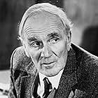 Desmond Llewelyn