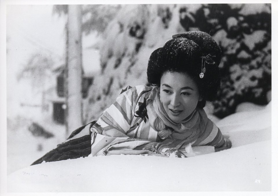 Keiko Kishi in Snow Country (1957)