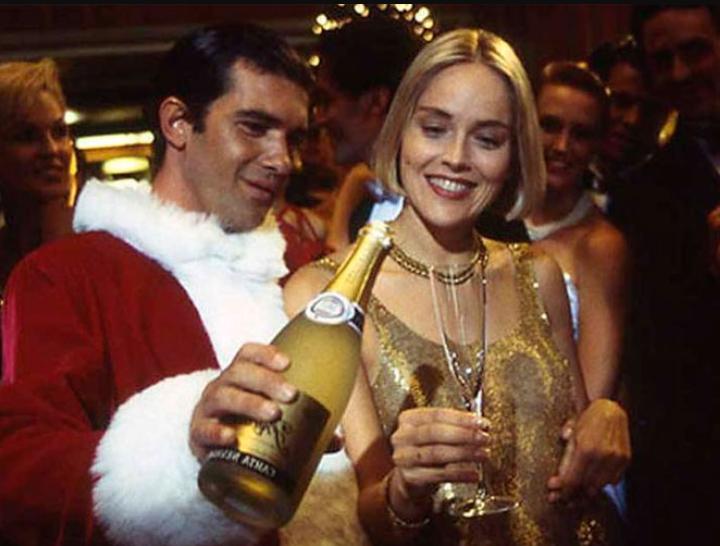 Antonio Banderas and Sharon Stone in Freixenet: Burbujas de Navidad (1992)