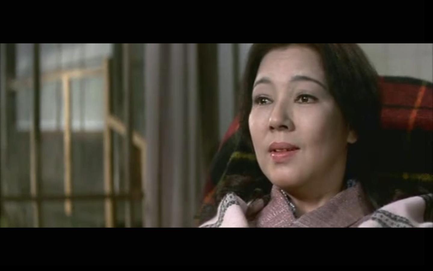 Machiko Kyô in Tora-san's Heart of Gold (1976)