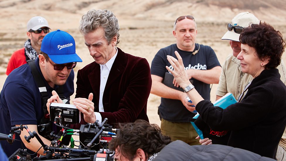 Rachel Talalay and Peter Capaldi in Doctor Who (2005)