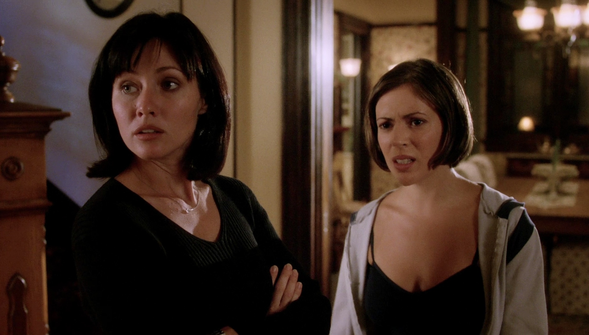 Alyssa Milano and Shannen Doherty in Charmed (1998)