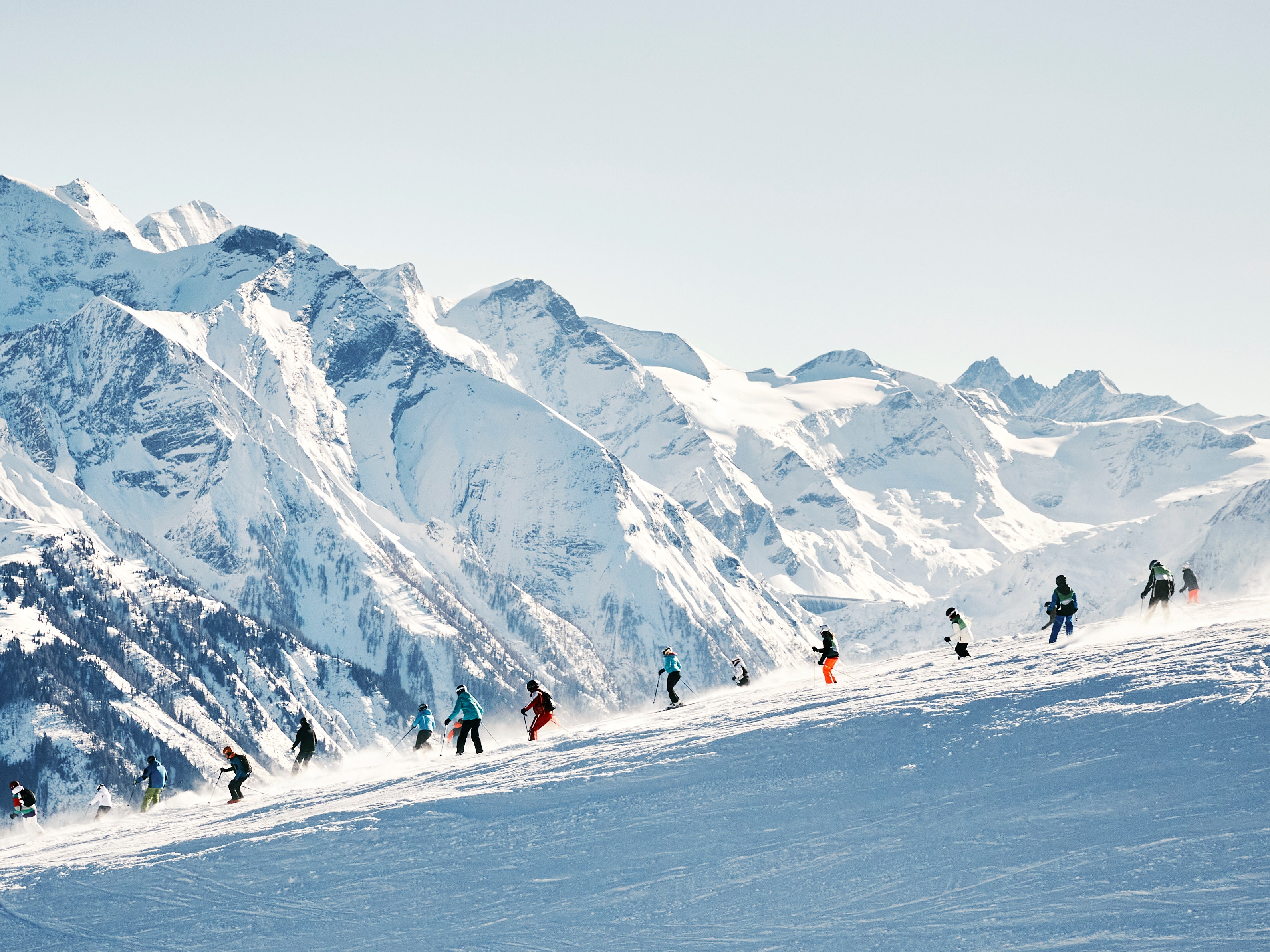 An International Guide to the World of Après-Ski