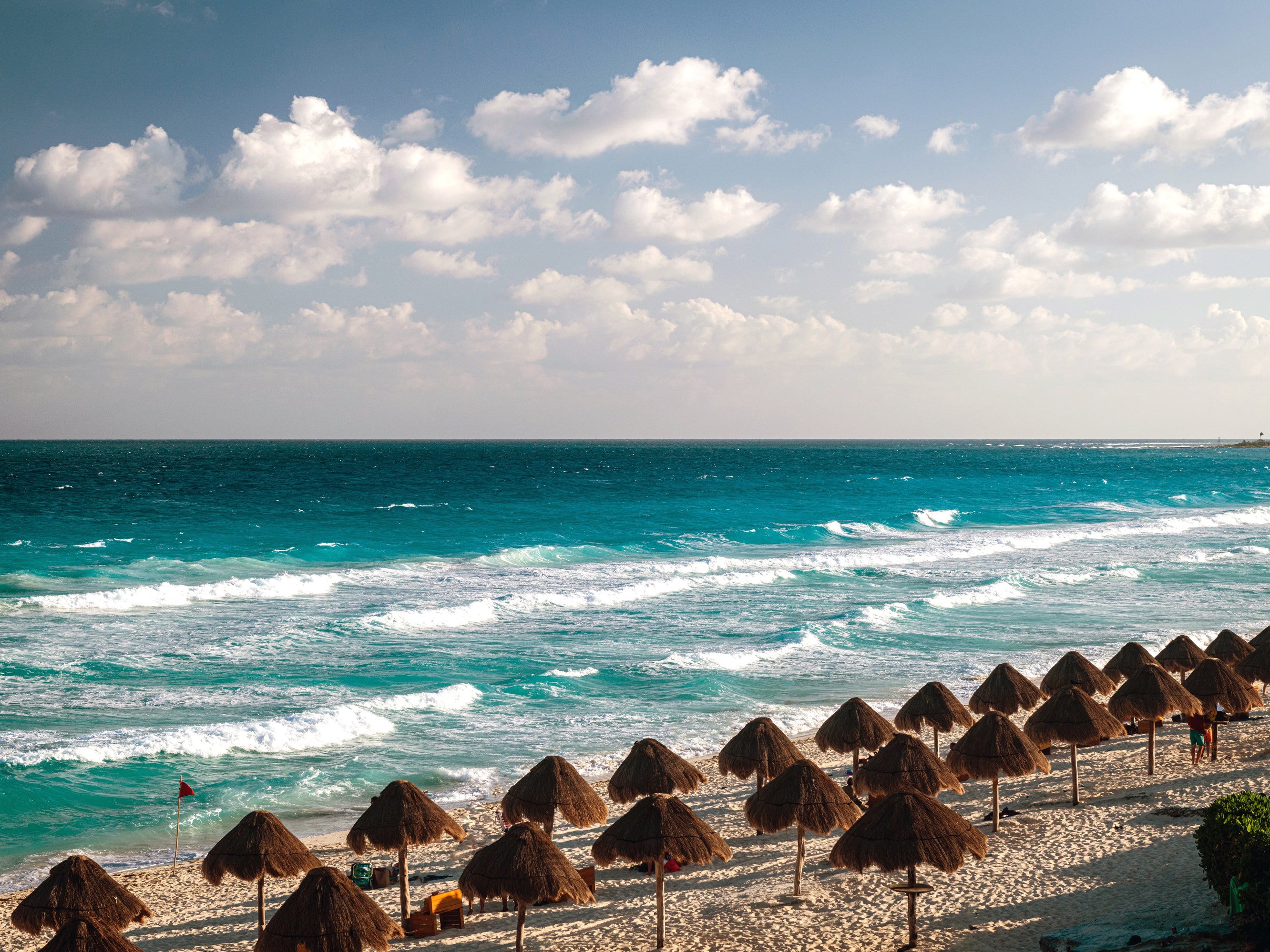 The Best Time to Visit Cancun (And Things to Do Beyond the Beach)