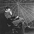 Nikola-Tesla-seated