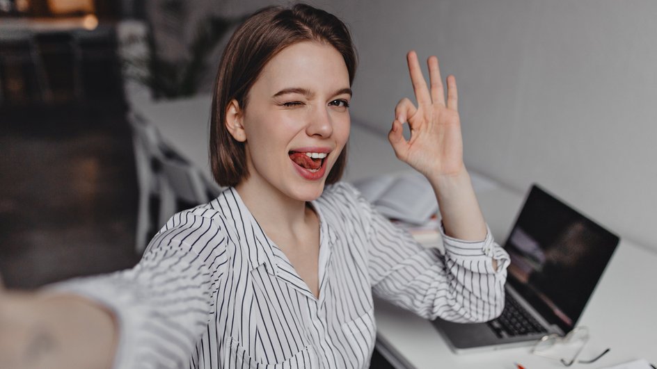 Девушка-Рак радуется шансу все изменить Девушка-Рак радуется шансу все изменить