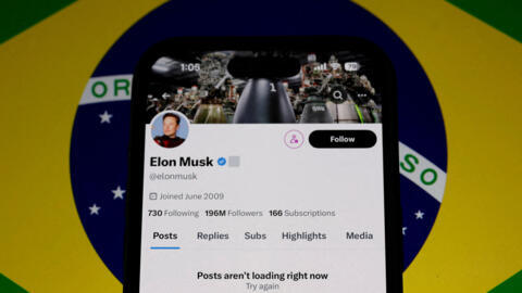 FILE PHOTO: The X account of Elon Musk in seen blocked on a mobile screen in this illustration after Brazil's telecommunications regulator suspended access to Elon Musk's X social network in the country to comply with an order from a judge who has been locked in a months-long feud with the billionaire investor, Sao Paulo, Brazil taken August 31, 2024. 