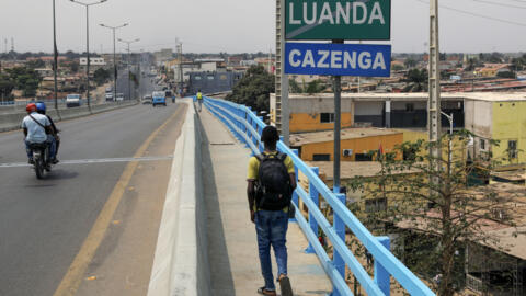 Quotidiano no distrito urbano de Cazenga, em Luanda, Angola