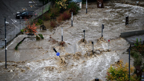 La ville d'Annonay, en Ardèche, est en proie aux inondations, le 17 octobre 2024.