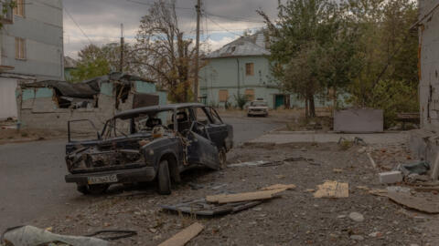 O exército russo se dirige para a cidade estratégica de Pokrovsk, no leste da região Donetsk, deixando muita destruição.  Nesta foto, Kurakhove, perto do front, no distrito de Pokrovsk. Em 8 de outubro de 2024.