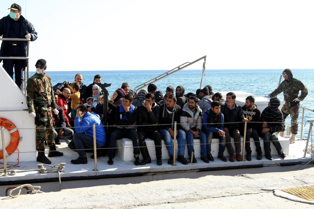 File photo: Migrants are seen arriving on the island of Crete, southern Greece, after a prior rescue | Photo: Rapanis Stefanos / EPA