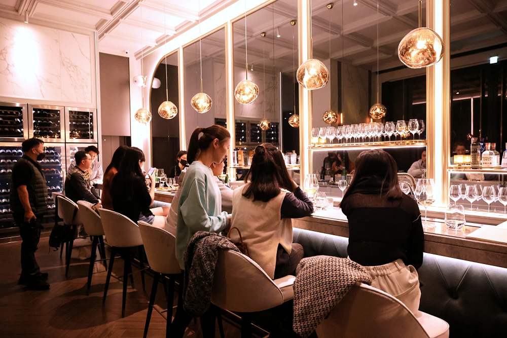 CRU酒窖 / CRU cave a vin 隱身七期豪宅的質感風格酒吧 台中法國紅白酒、香檳wine bar