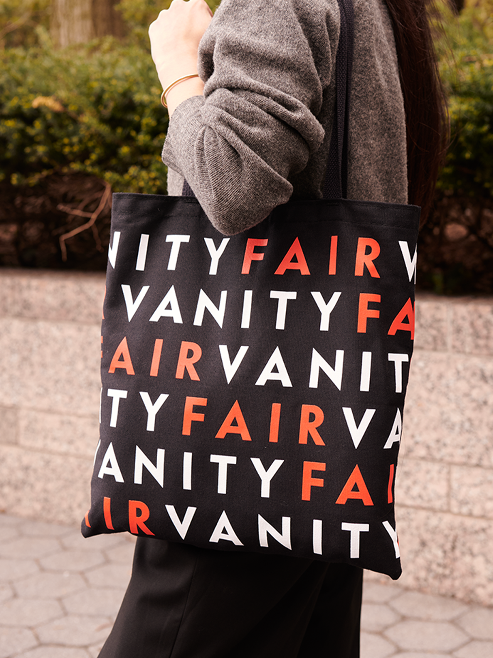 The VF Printed Tote in Black