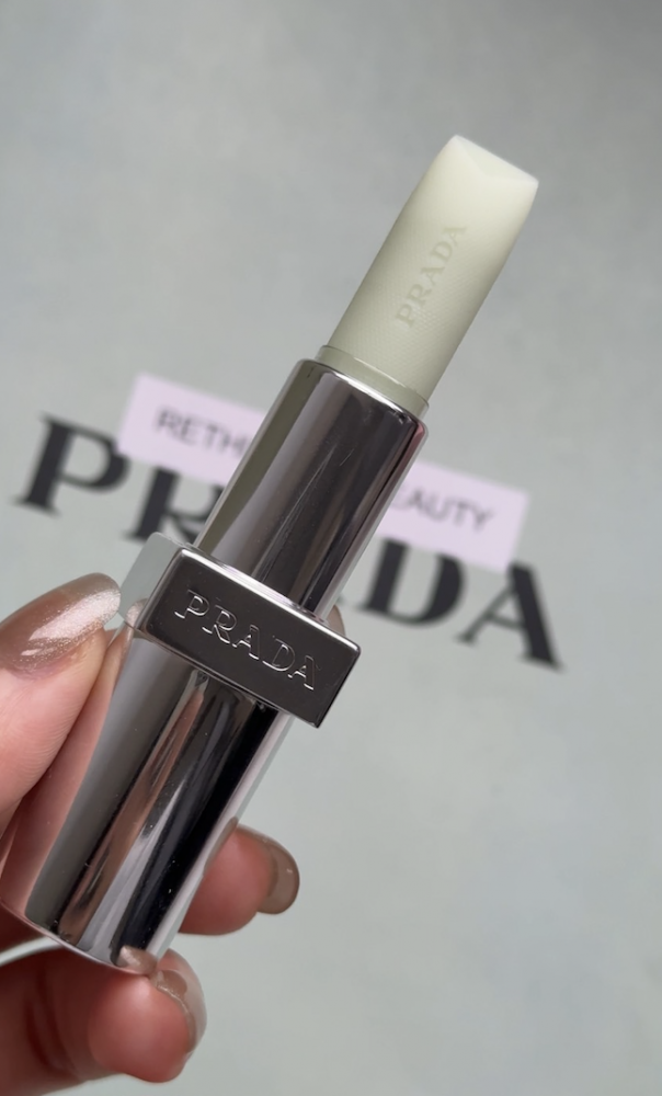 PRADA Beauty必收單品1. 經典潤唇膏