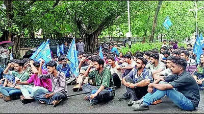 KSU seeks ouster of SFI activists