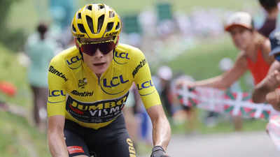 Vingegaard on track for Tour de France title after crushing Pogacar