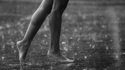 How to care for your feet during monsoon season