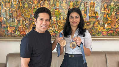 Shooting queen Manu Bhaker meets cricket god Sachin Tendulkar - see pics