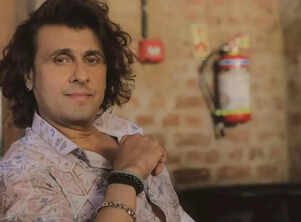 Sonu Nigam’s version of 'Mere Dholna 3.0' from 'Bhool Bhulaiyaa 3' receives rave reviews from fans