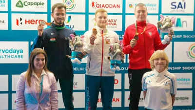 Smit Rameshbhai Moradiya secures silver, while Aishwary Pratap and Sift Kaur Samra miss out