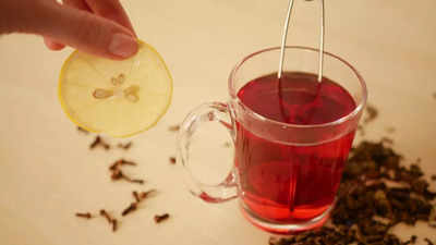 What happens when you drink Clove lemon tea every day