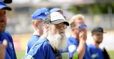 Duck Dynasty’s Si Robertson Recovering After Hunting Accident in Arkansas