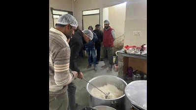 CUJ hostel mess infested with roaches: Dist food safety officer