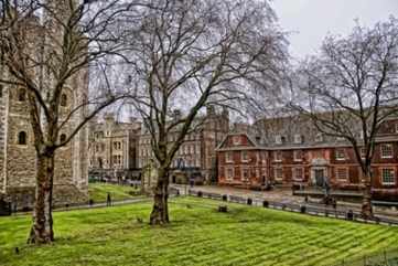 Castles and courtyards