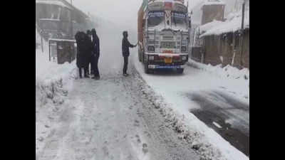 Jammu-Kashmir highway reopened after remaining closed for 15 hours