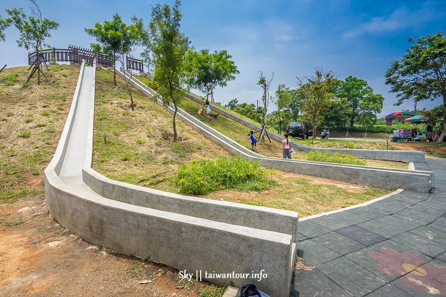 台中親子景點【大雅中科公園-潭雅神綠園道】大雅超狂22公尺溜滑梯