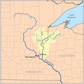 El río St. Croix también delimita parte de su frontera oeste —con Minnesota— hasta desaguar en el Misisipi