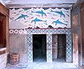 http://commons.wikimedia.org/wiki/Image:Dolphin_Mural_Knossos.jpg