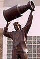 Statue de Wayne Gretzky, vainqueur de la coupe Stanley en 1984, 1985, 1987 et 1988.