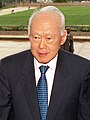 Q131248 Lee Kuan Yew op 2 mei 2002 geboren op 16 september 1923 overleden op 23 maart 2015