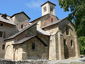 L'abbaye Notre-Dame de Boscodon située à Crots, dans les Hautes-Alpes.