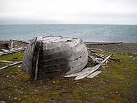 Båt i Van Keulenfjorden Boat in van Keulen Fjord Svalbard Author: China Crisis