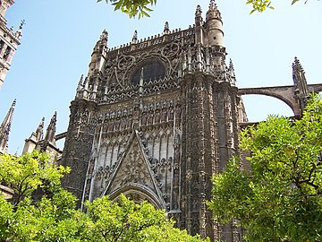 De kathedraal vanuit het Sinaasappelhof