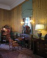 El pequeño boudoir rojo del Castillo de Cheverny, Loir-et-Cher, Francia.