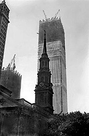 Photo de la tour Nord du World Trade Center pendant sa construction